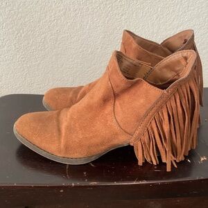 Faded Glory fringed booties brown size 6